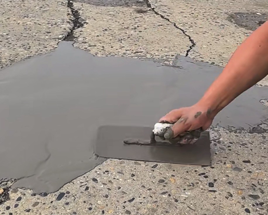 天水CGM 高效薄层道路修补料（CGM 道路抢修料）